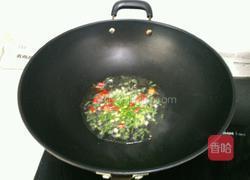 炝拌绿豆芽的做法图解4