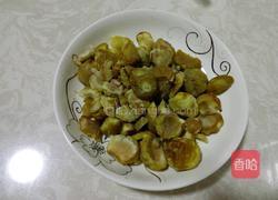 板栗鸡块的做法图解2