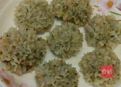 荠菜珍珠丸子。的做法图解13