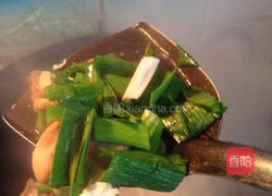 鸡蛋炒蘑菇的做法图解7