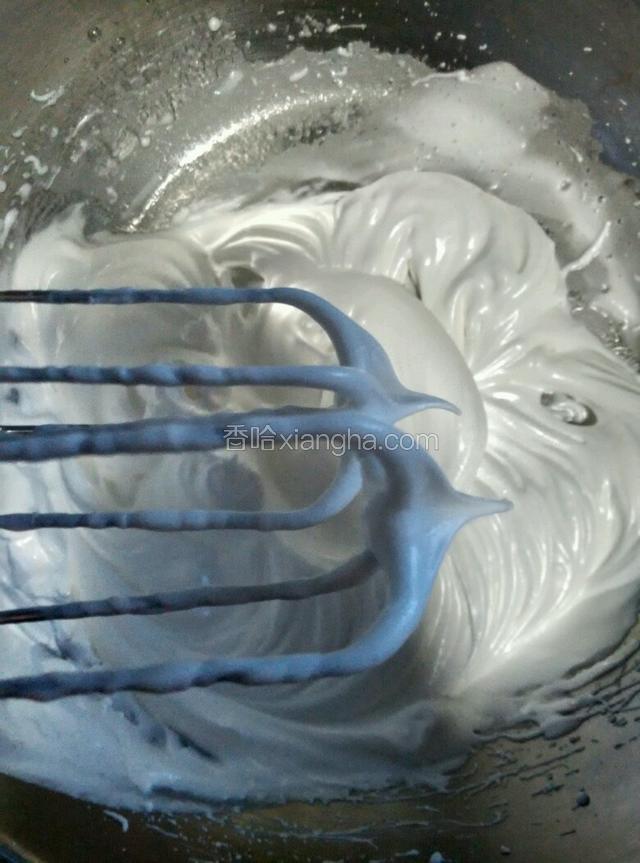 打至硬性泡沫，有尖尖的小角