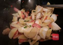 鸡腿菇炒油菜的做法图解3