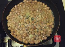 油酥花生仁的做法图解2