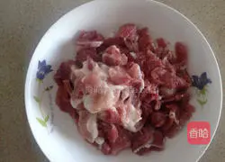 Illustration of how to make stir-fried meat slices 2