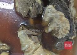 牛腩炖萝卜的做法图解1