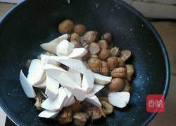 板栗焖鸡的做法图解5