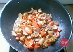 板栗焖鸡的做法图解10