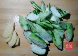 絲瓜豬肝瘦肉湯的做法圖解3