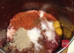 自制麻辣香肠的做法图解4