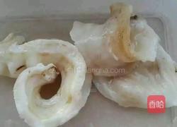 花胶炖牛奶甜品的做法图解2