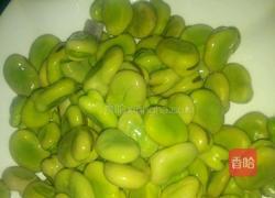 蚕豆煲的做法图解1