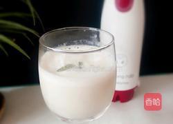 香蕉奶昔的做法图解7