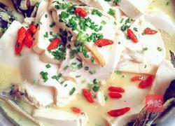 汪丫鱼枸杞豆腐汤的做法图解6