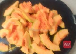 白糖闷兰瓜的做法图解1