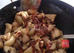 豆腐乳炖猪脚的做法图解6