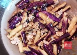 咸鱼茄子煲的做法图解7