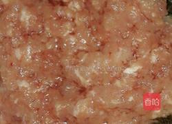 蒜粒炒云耳的做法图解2