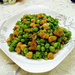 豌豆炒肉丁的做法[图]