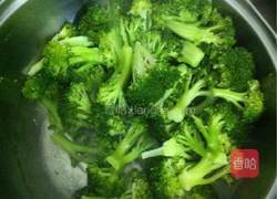 肉卷炒西兰花的做法图解4