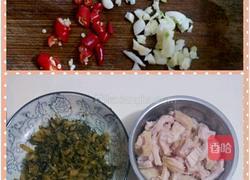 酸菜炒大肠的做法图解1