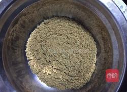 夹心芝麻阿胶枣的做法图解1