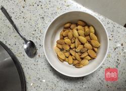 夹心芝麻阿胶枣的做法图解3