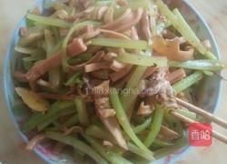 芹菜炒墨鱼的做法图解9