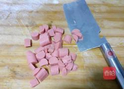 美味香肠西红柿燕麦粥😊的做法图解1