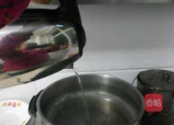 美味香肠西红柿燕麦粥😊的做法图解3