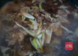 土鸡炖蘑菇.粉条的做法图解4