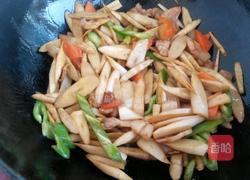 笋尖炒肉的做法图解6