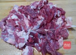 胡萝卜炖羊肉的做法图解1