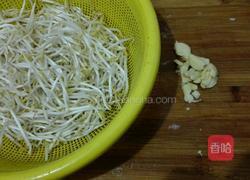 酸辣豆芽的做法图解1