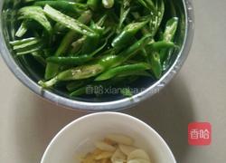 辣椒炒鸡尖的做法图解1