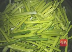 蒜苗炒鸡蛋的做法图解4
