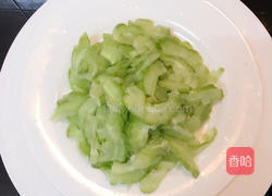 豆豉鲮鱼炒凉瓜的做法图解3