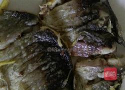 泡椒鲫鱼的做法图解2