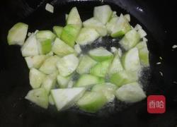 油条炒丝瓜的做法图解2