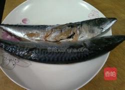 番茄沙司炖鲅鱼的做法图解1