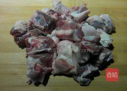 芋头焖鸭的做法图解1