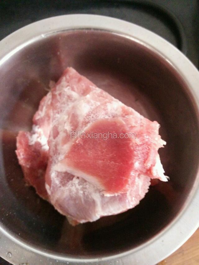 猪瘦肉提前从冰箱拿出来