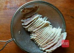 羊汤鲫鱼萝卜丝的做法图解2