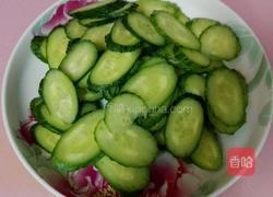 木耳炒黄瓜的做法图解2