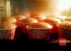 原味杯子蛋糕的做法图解11