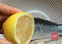 鲫鱼鸡蛋羹的做法图解3