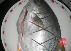 清蒸金鲳鱼的做法图解1