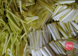 韭黄炒肉片的做法图解3