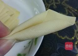 鸡汤豆腐串的做法图解2