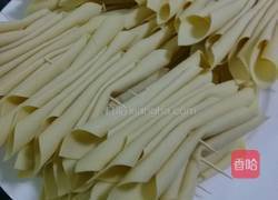鸡汤豆腐串的做法图解3