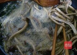 茶树菇炒猪颈肉的做法图解8